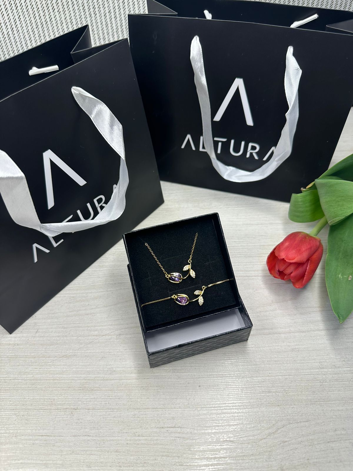 SET TULIPAN: COLLAR + PULSERA