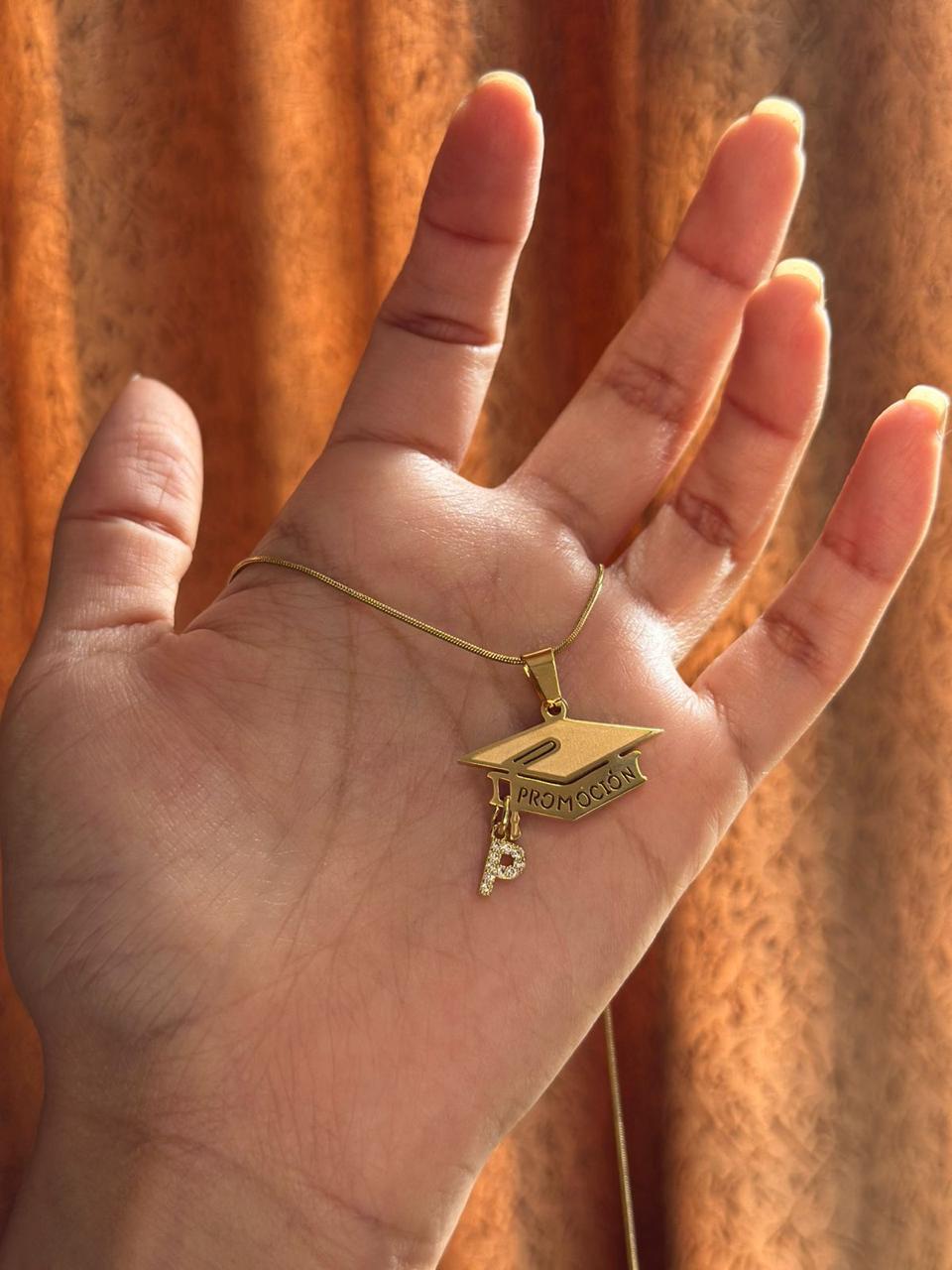 SET GRADUACIÓN: COLLAR + PELUCHE