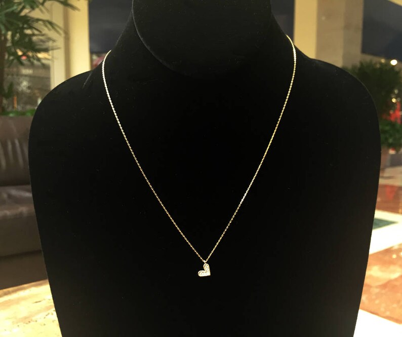 COLLAR CORAZÓN BRILLANTE