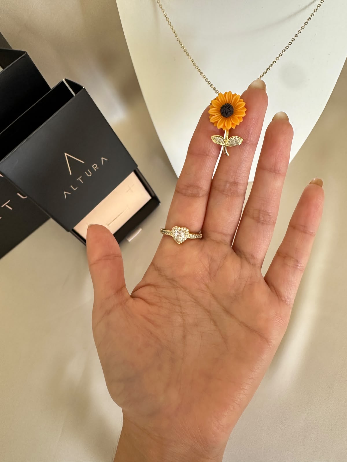 SET GIRASOL: COLLAR + ANILLO
