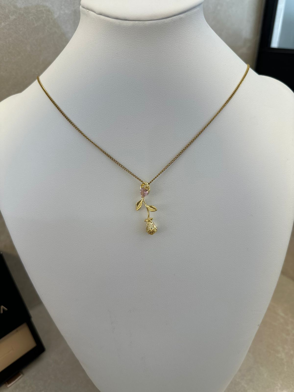 COLLAR ROSA ETERNA