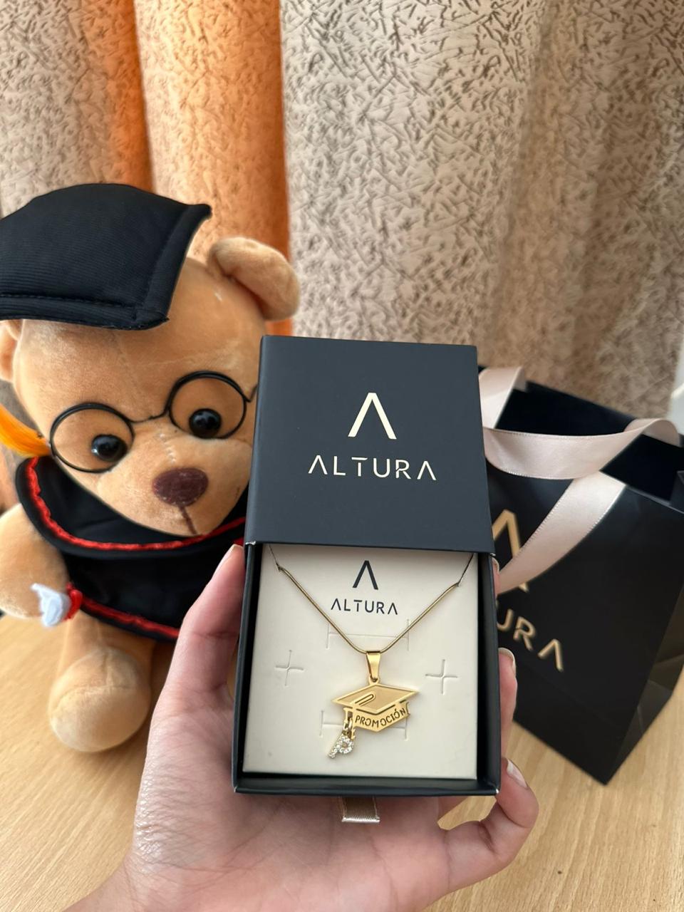 SET GRADUACIÓN: COLLAR + PELUCHE