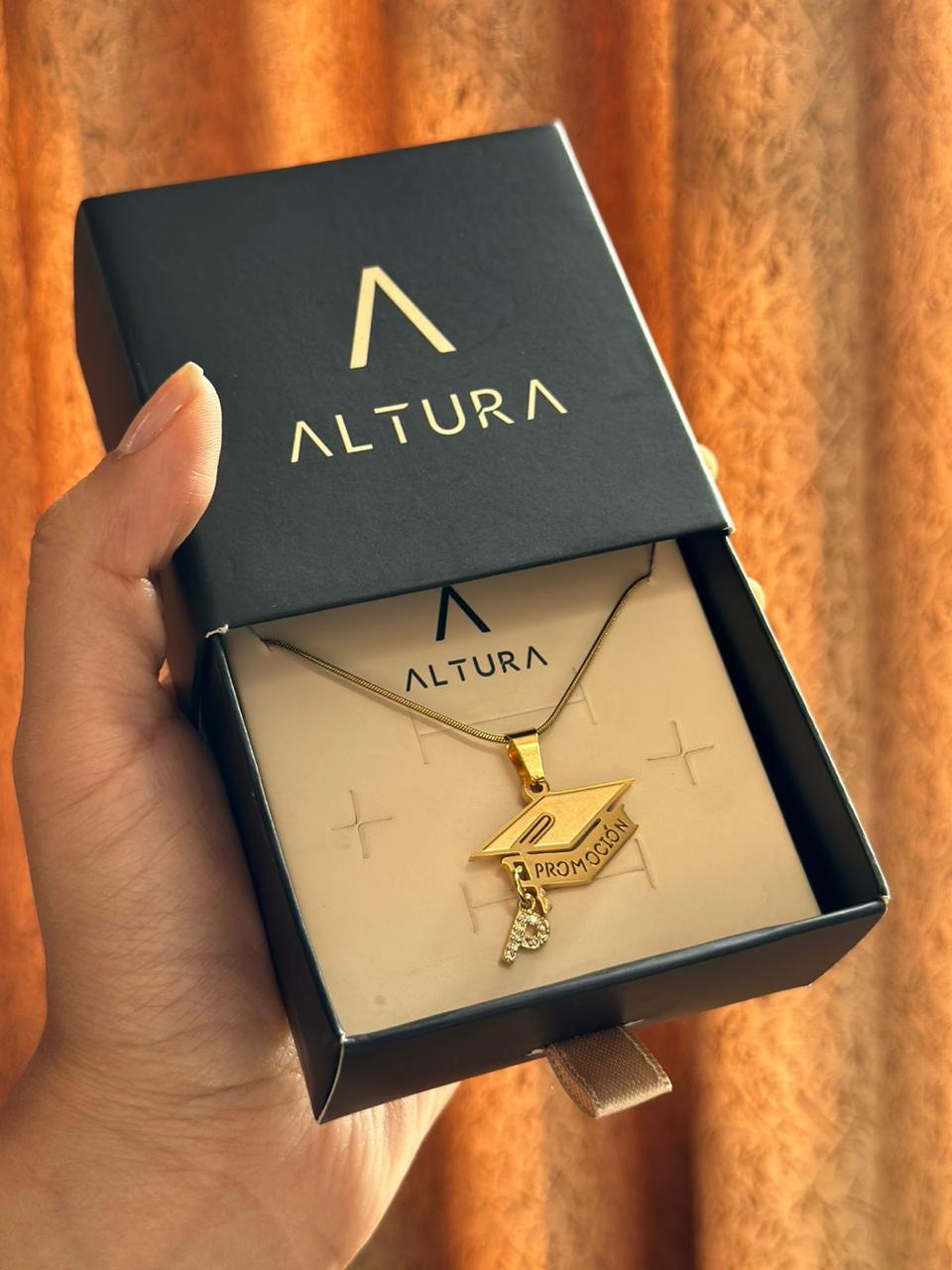 SET GRADUACIÓN: COLLAR + PELUCHE