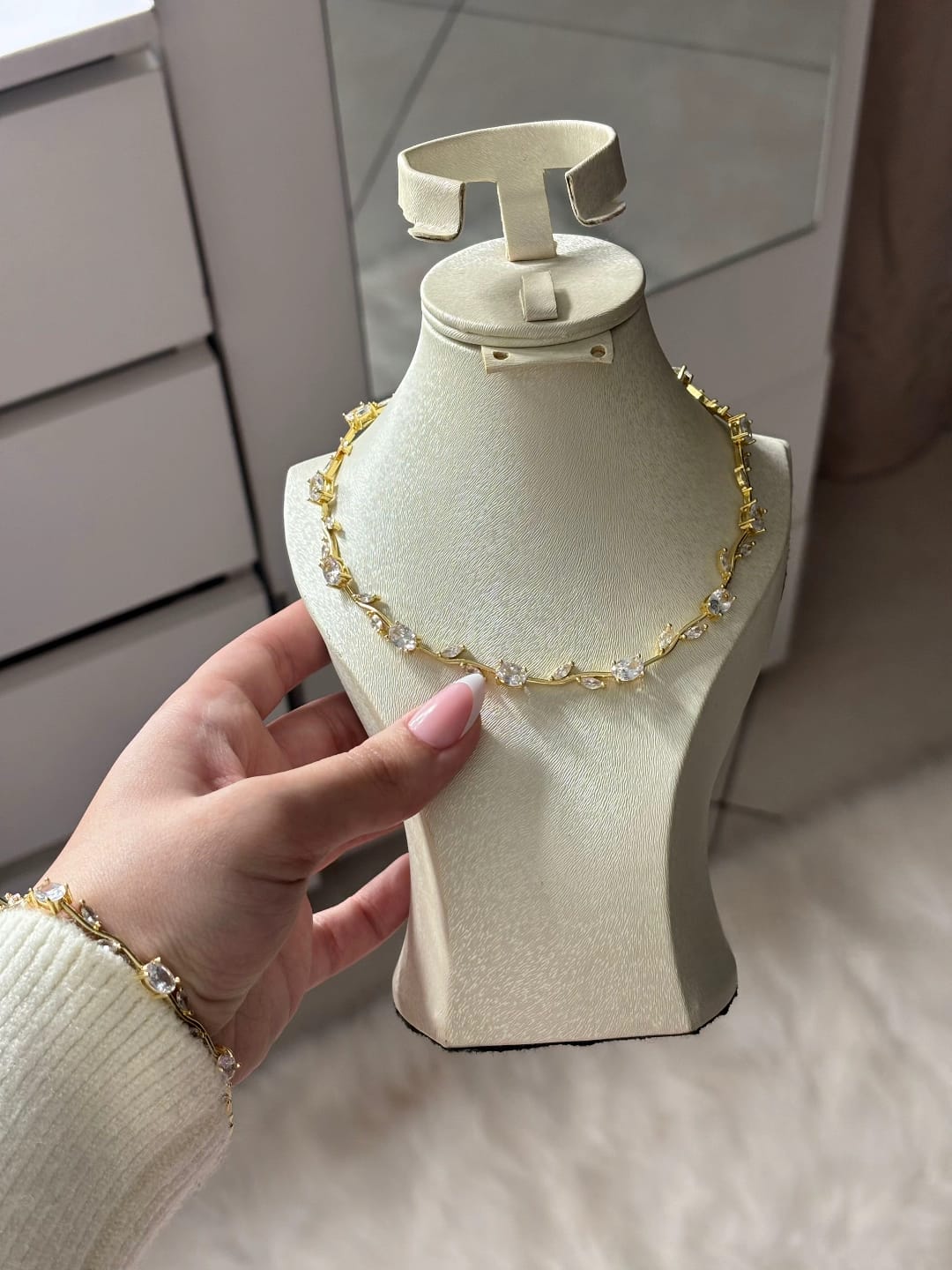 COLLAR TULIPAN + BRAZALETE (REGALO)