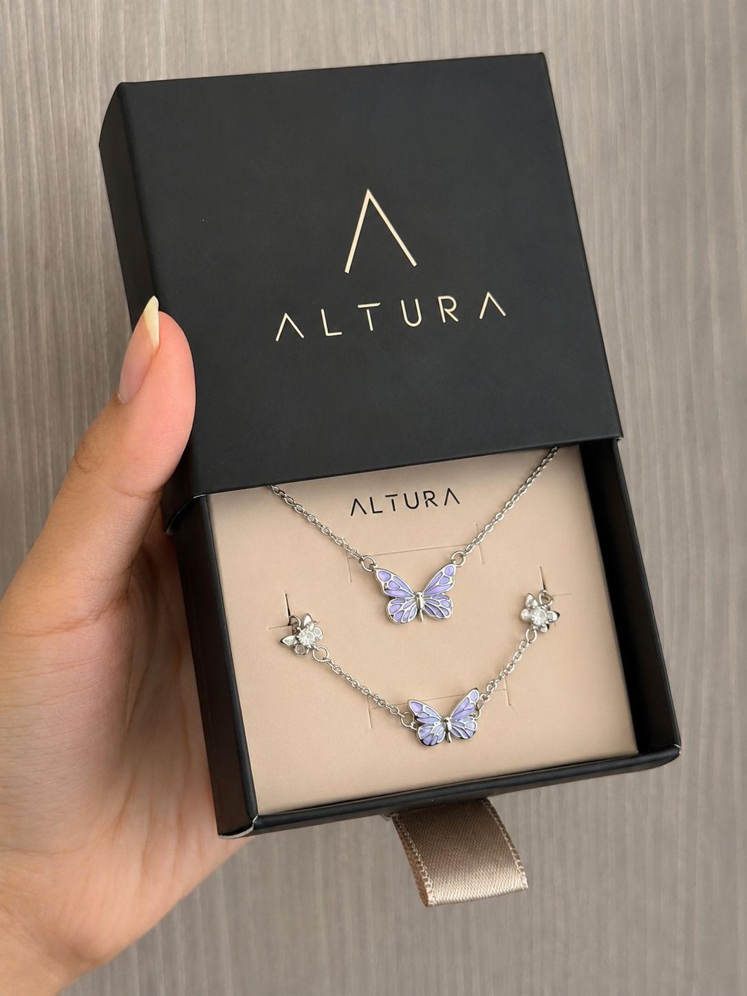 SET MARIPOSA LUMINOSA: COLLAR + PULSERA