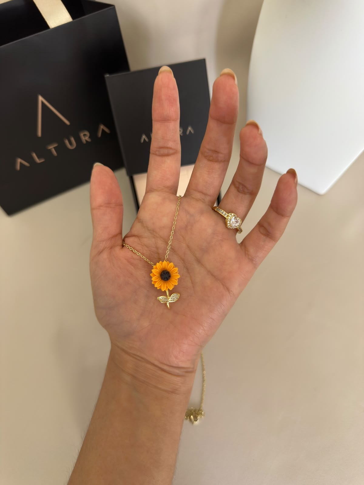SET GIRASOL: COLLAR + ANILLO