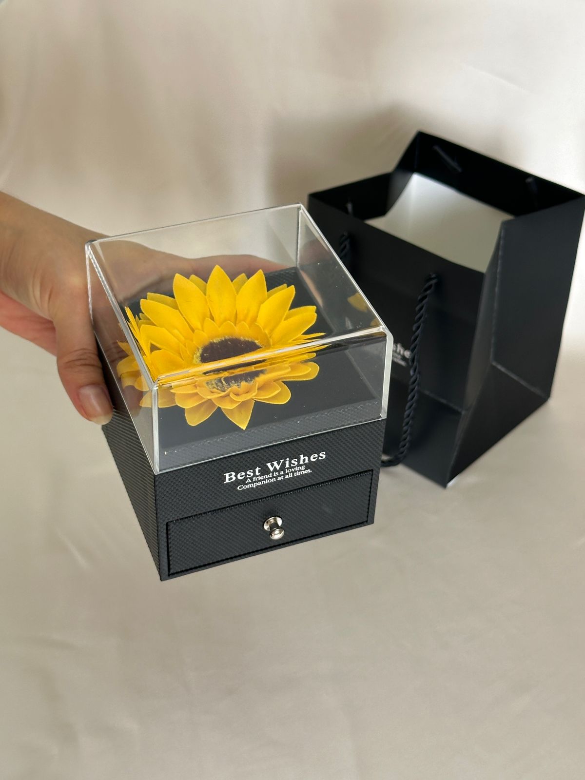 SET GIRASOL: COLLAR + PULSERA Y CAJA