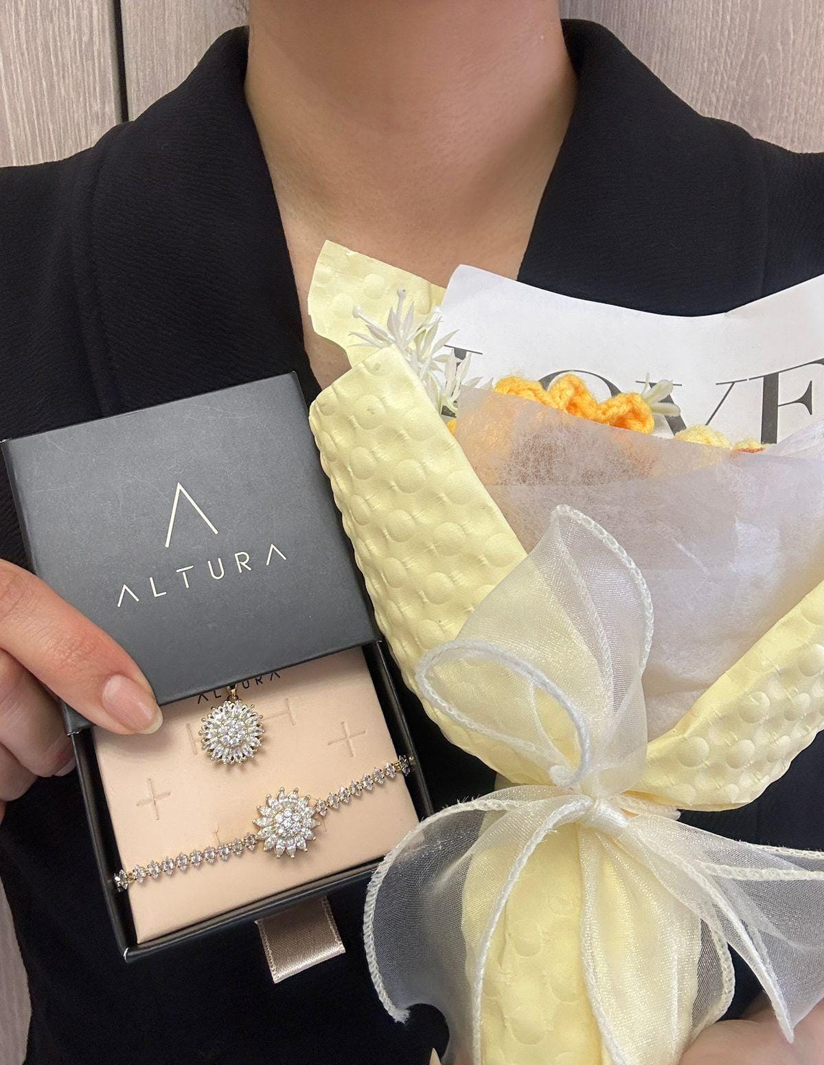 SET GIRASOL: COLLAR + PULSERA + RAMO