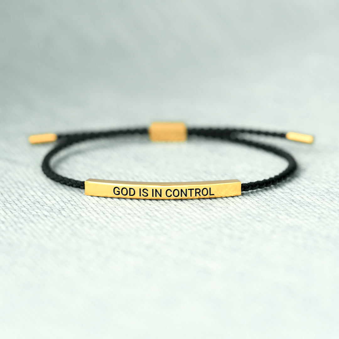 PULSERA: GOD IS IN CONTROL